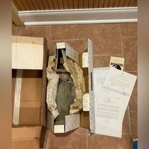 RARE NIB Franklin Mint Gone with the Wind Prissy Doll Shipper, Stand & Paperwork